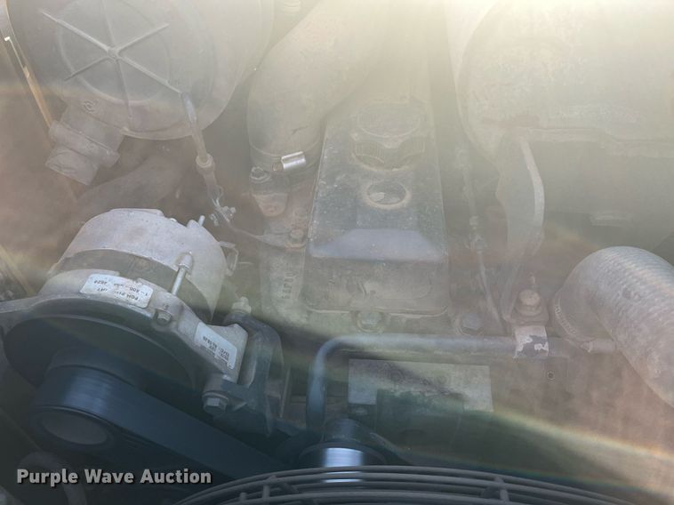 image for item HP9430 John Deere 270  skid steer loader