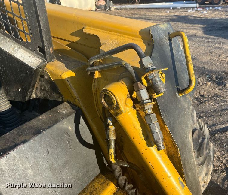 image for item HP9430 John Deere 270  skid steer loader