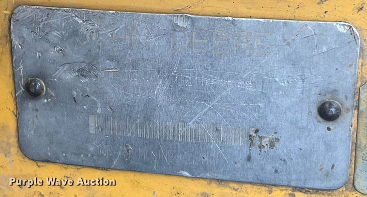 image for item HP9430 John Deere 270  skid steer loader