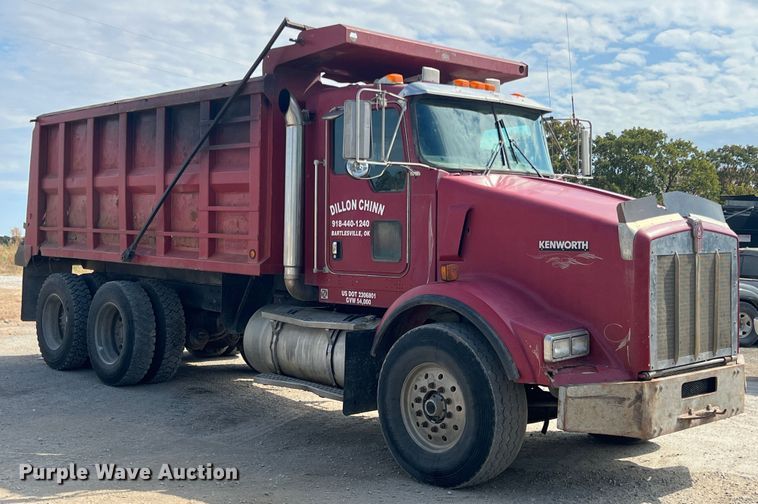 image for item HX9971 2005 Kenworth T800  dump truck