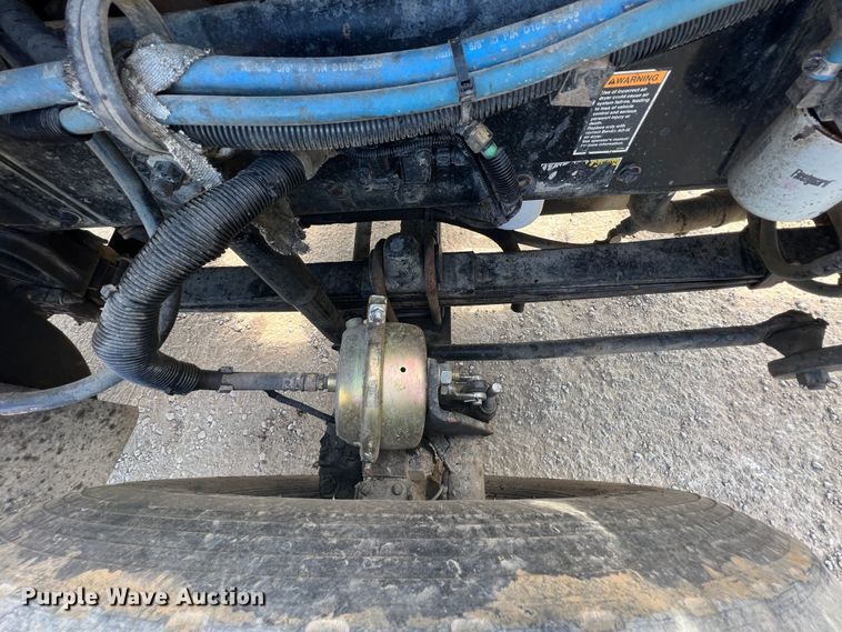 image for item HX9971 2005 Kenworth T800  dump truck