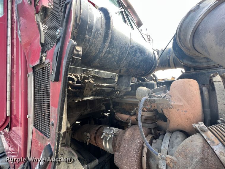 image for item HX9971 2005 Kenworth T800  dump truck