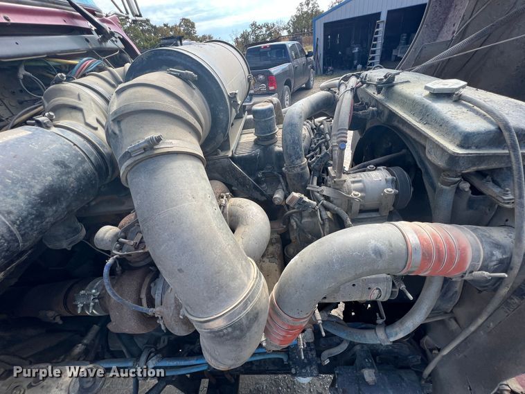 image for item HX9971 2005 Kenworth T800  dump truck