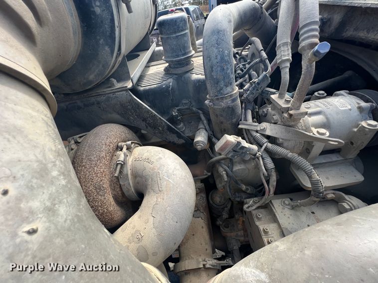 image for item HX9971 2005 Kenworth T800  dump truck