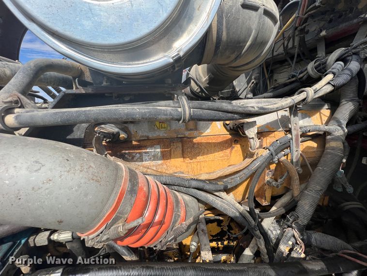 image for item HX9971 2005 Kenworth T800  dump truck