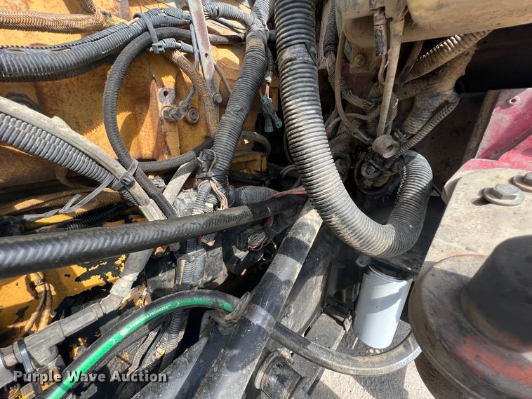 image for item HX9971 2005 Kenworth T800  dump truck