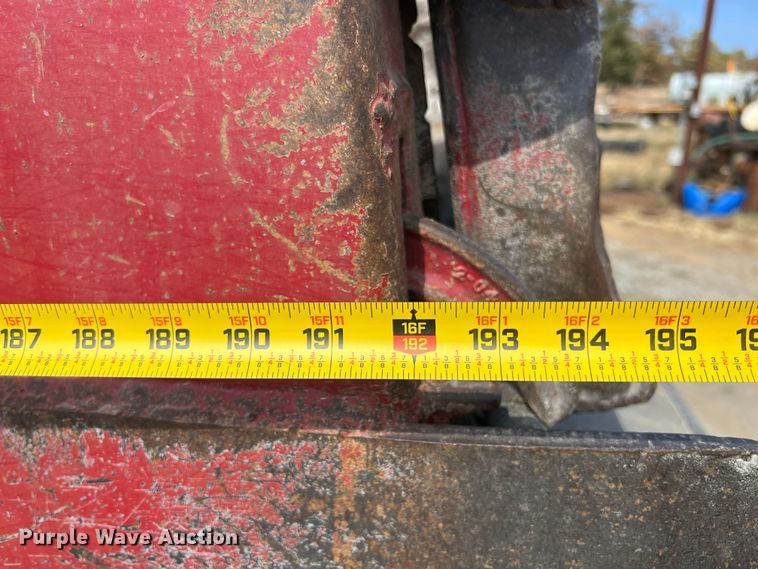 image for item HX9971 2005 Kenworth T800  dump truck