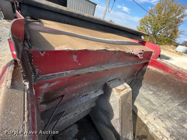 image for item HX9971 2005 Kenworth T800  dump truck