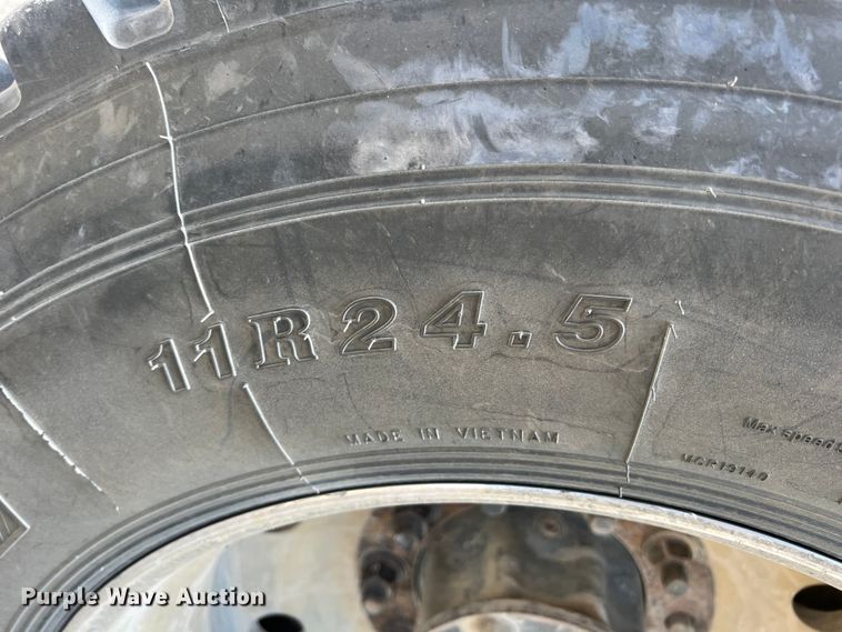 image for item HX9971 2005 Kenworth T800  dump truck