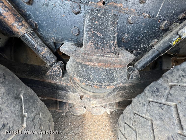 image for item HX9971 2005 Kenworth T800  dump truck