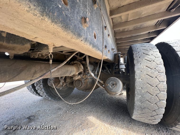 image for item HX9971 2005 Kenworth T800  dump truck