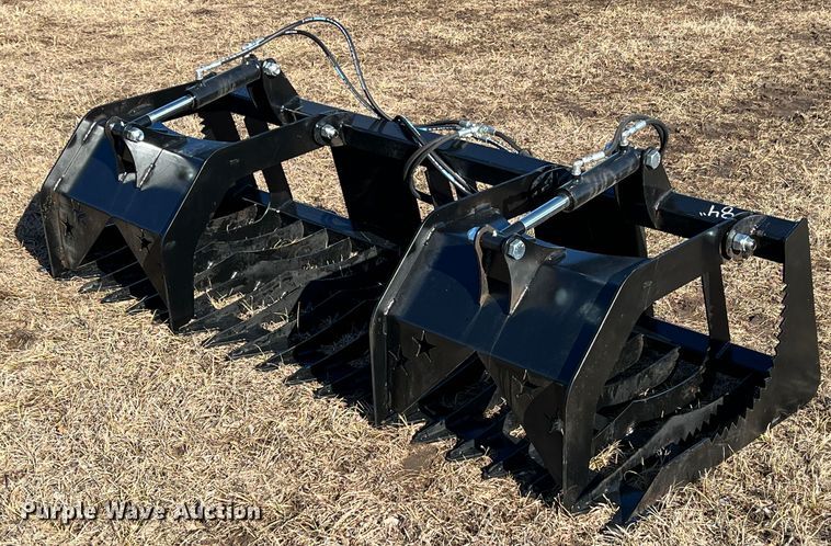 image for item ID9423 84" W skid steer grapple bucket