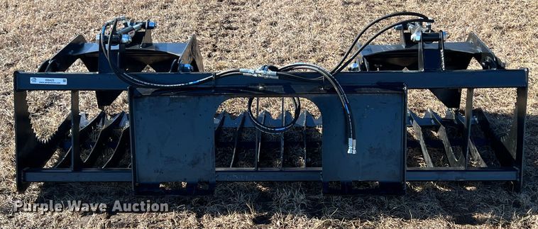 image for item ID9423 84" W skid steer grapple bucket