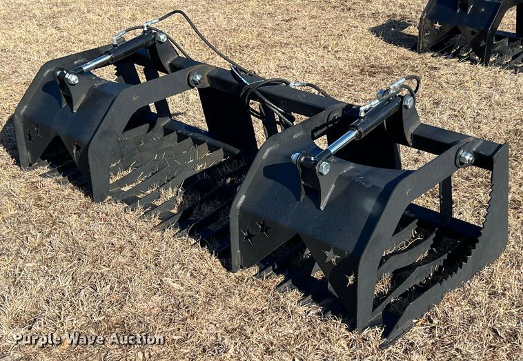 image for item ID9424 84" W skid steer grapple bucket
