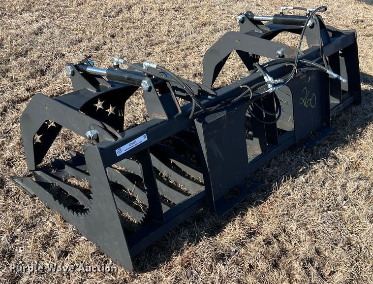 image for item ID9424 84" W skid steer grapple bucket