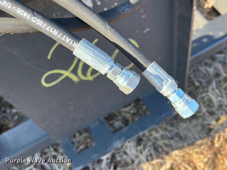 image for item ID9424 84" W skid steer grapple bucket