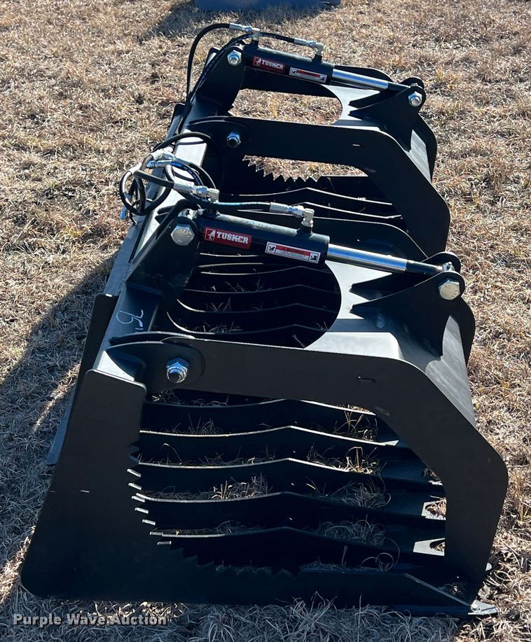 image for item ID9426 75" W skid steer grapple bucket