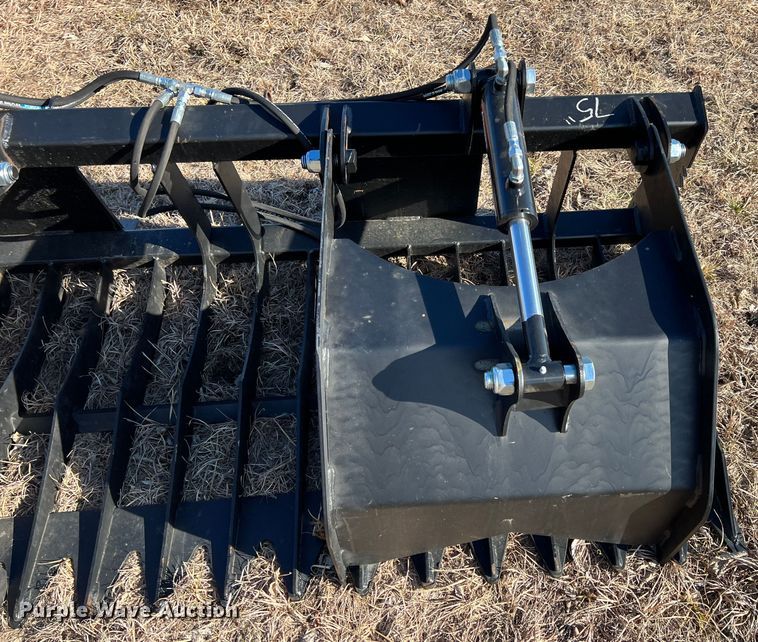 image for item ID9426 75" W skid steer grapple bucket