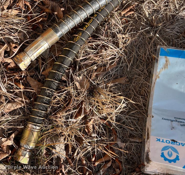 image for item ID9437 Agrotk 680  skid steer breaker