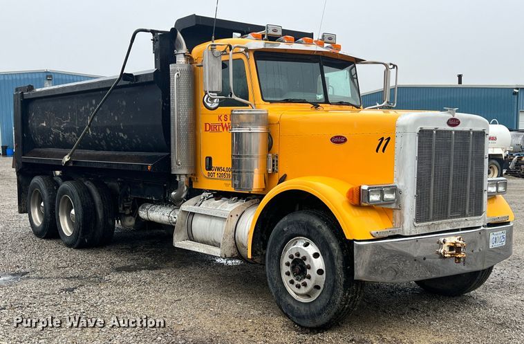 image for item ID9459 2007 Peterbilt 379  dump truck