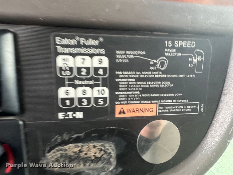 image for item ID9459 2007 Peterbilt 379  dump truck