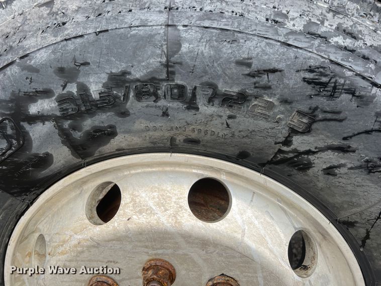 image for item ID9459 2007 Peterbilt 379  dump truck