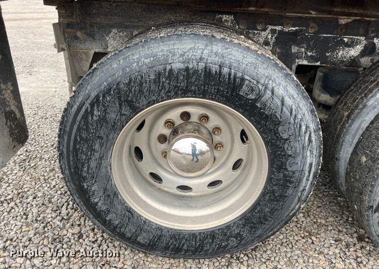 image for item ID9459 2007 Peterbilt 379  dump truck