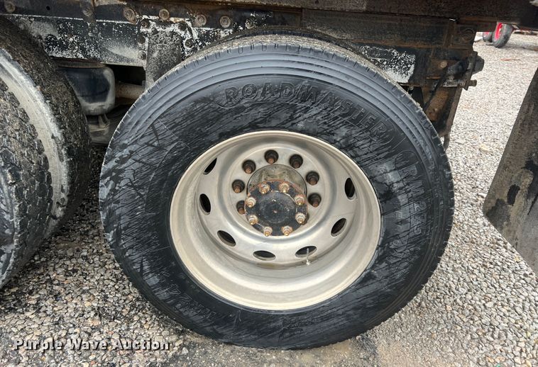 image for item ID9459 2007 Peterbilt 379  dump truck