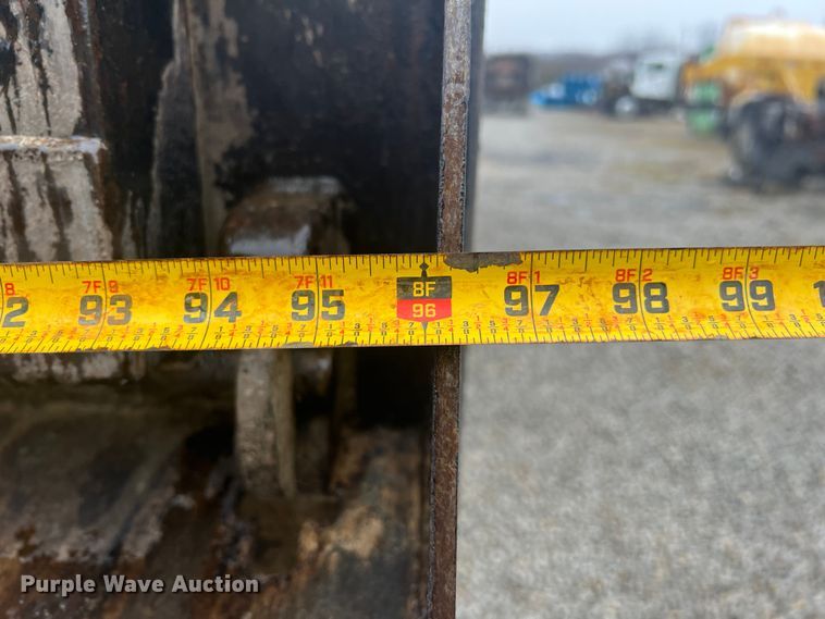 image for item ID9460 2007 Peterbilt 379  dump truck