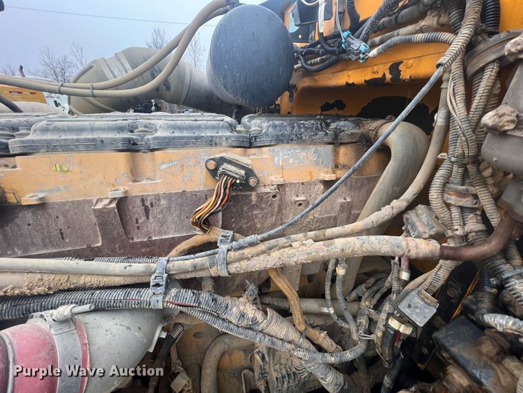 image for item ID9460 2007 Peterbilt 379  dump truck