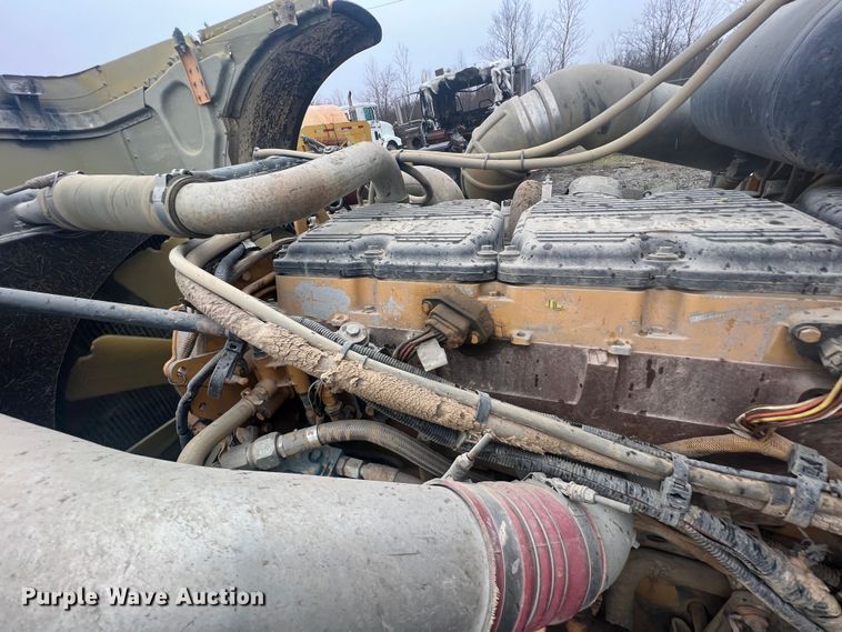 image for item ID9460 2007 Peterbilt 379  dump truck