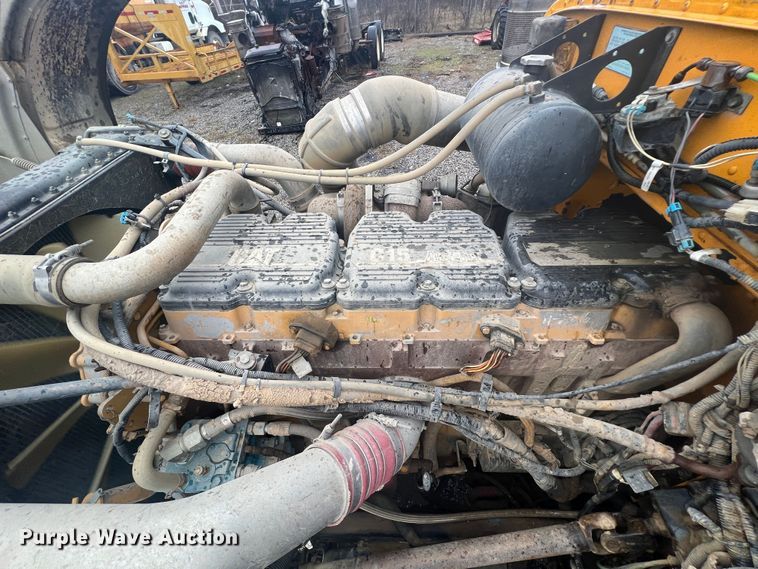 image for item ID9460 2007 Peterbilt 379  dump truck