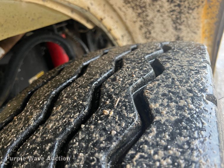 image for item ID9460 2007 Peterbilt 379  dump truck