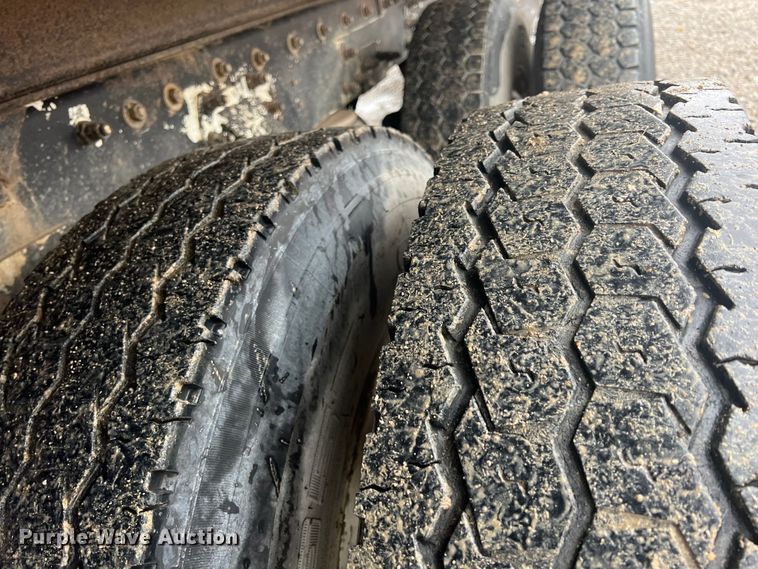 image for item ID9460 2007 Peterbilt 379  dump truck