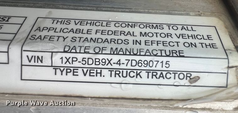 image for item ID9460 2007 Peterbilt 379  dump truck