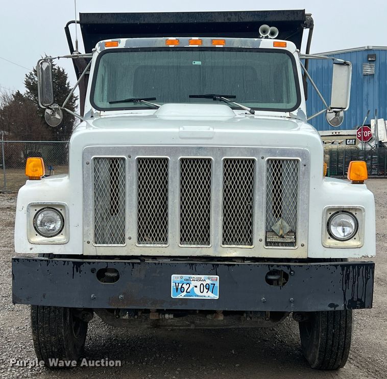 image for item ID9461 1996 International 2554  dump truck
