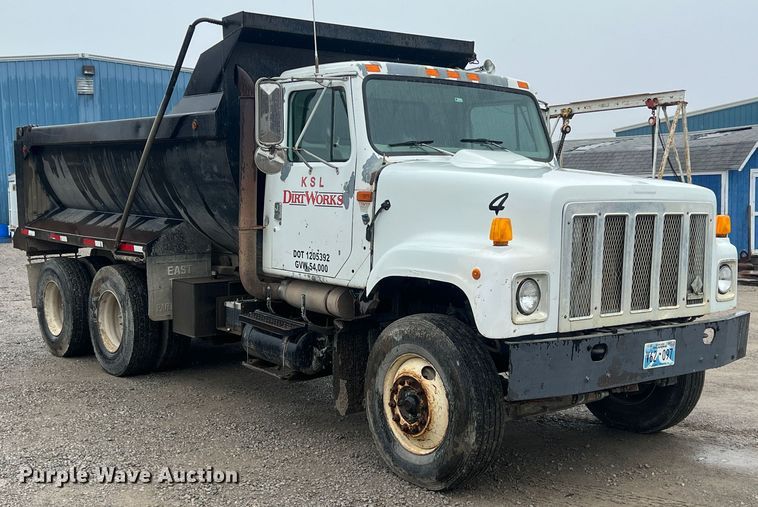 image for item ID9461 1996 International 2554  dump truck