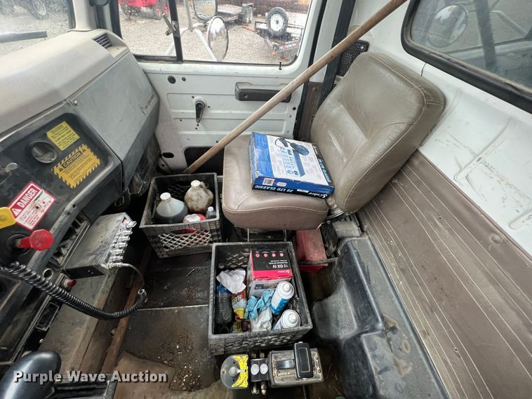 image for item ID9461 1996 International 2554  dump truck