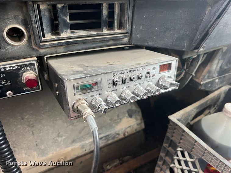 image for item ID9461 1996 International 2554  dump truck