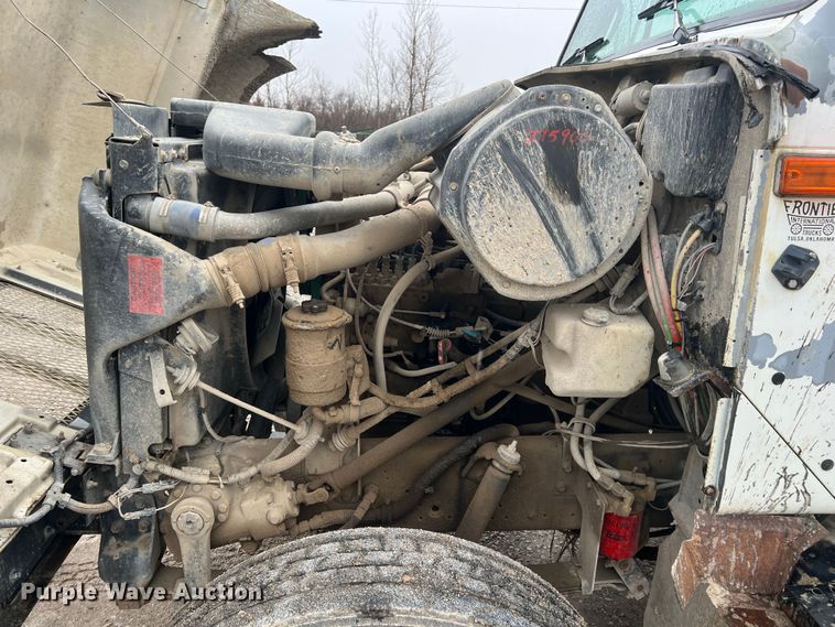 image for item ID9461 1996 International 2554  dump truck