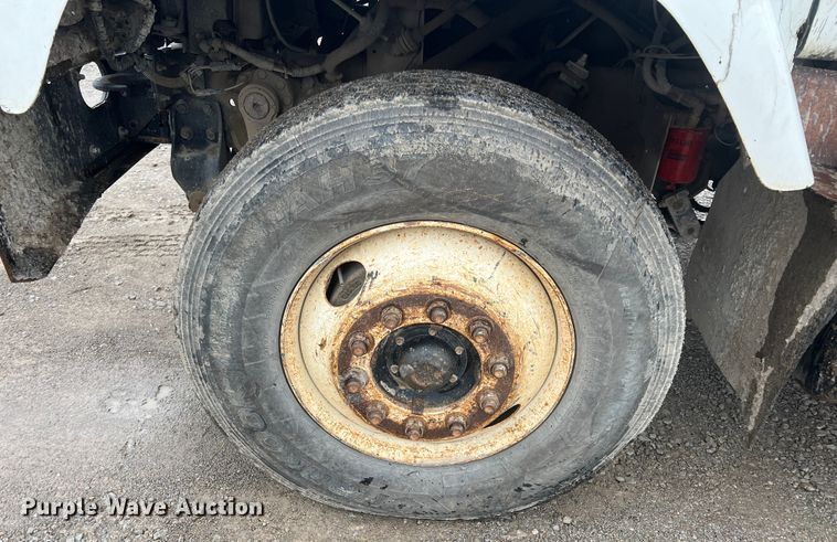 image for item ID9461 1996 International 2554  dump truck