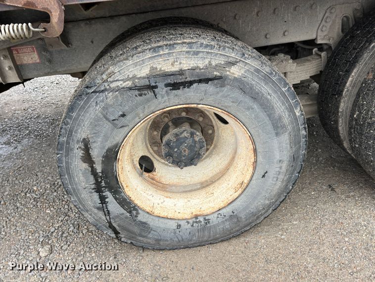 image for item ID9461 1996 International 2554  dump truck