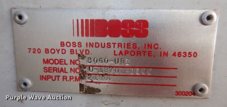 image for item IO9404 2001 Freightliner FL70  utility / service truck