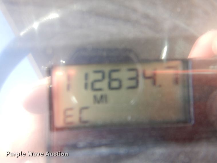 image for item IO9404 2001 Freightliner FL70  utility / service truck