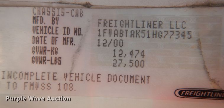 image for item IO9404 2001 Freightliner FL70  utility / service truck