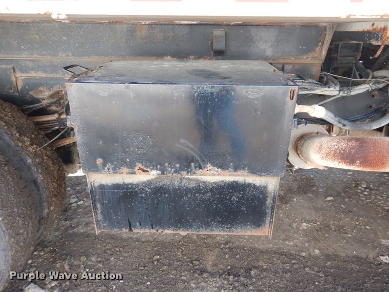 image for item IO9406 2002 Sterling L8500  dump truck