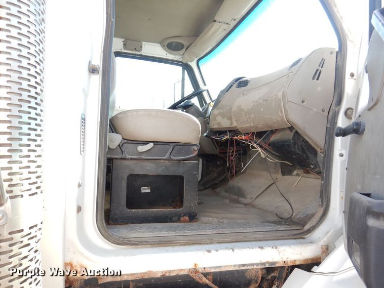 image for item IO9406 2002 Sterling L8500  dump truck