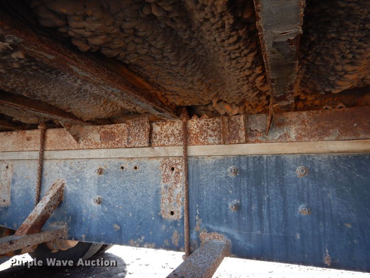 image for item IO9407 1994 International 9200  box truck