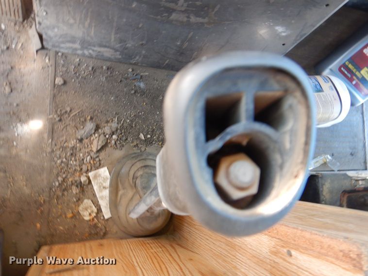 image for item IO9407 1994 International 9200  box truck