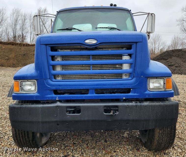 image for item JB9601 2000 Sterling L9500  ready mix truck